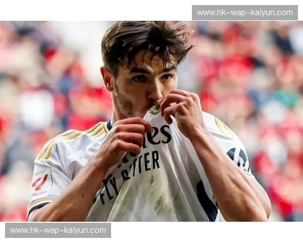 伯纳乌的白衣狂想曲与潘普洛纳的红魂逆袭：当皇马遇见奥萨苏纳